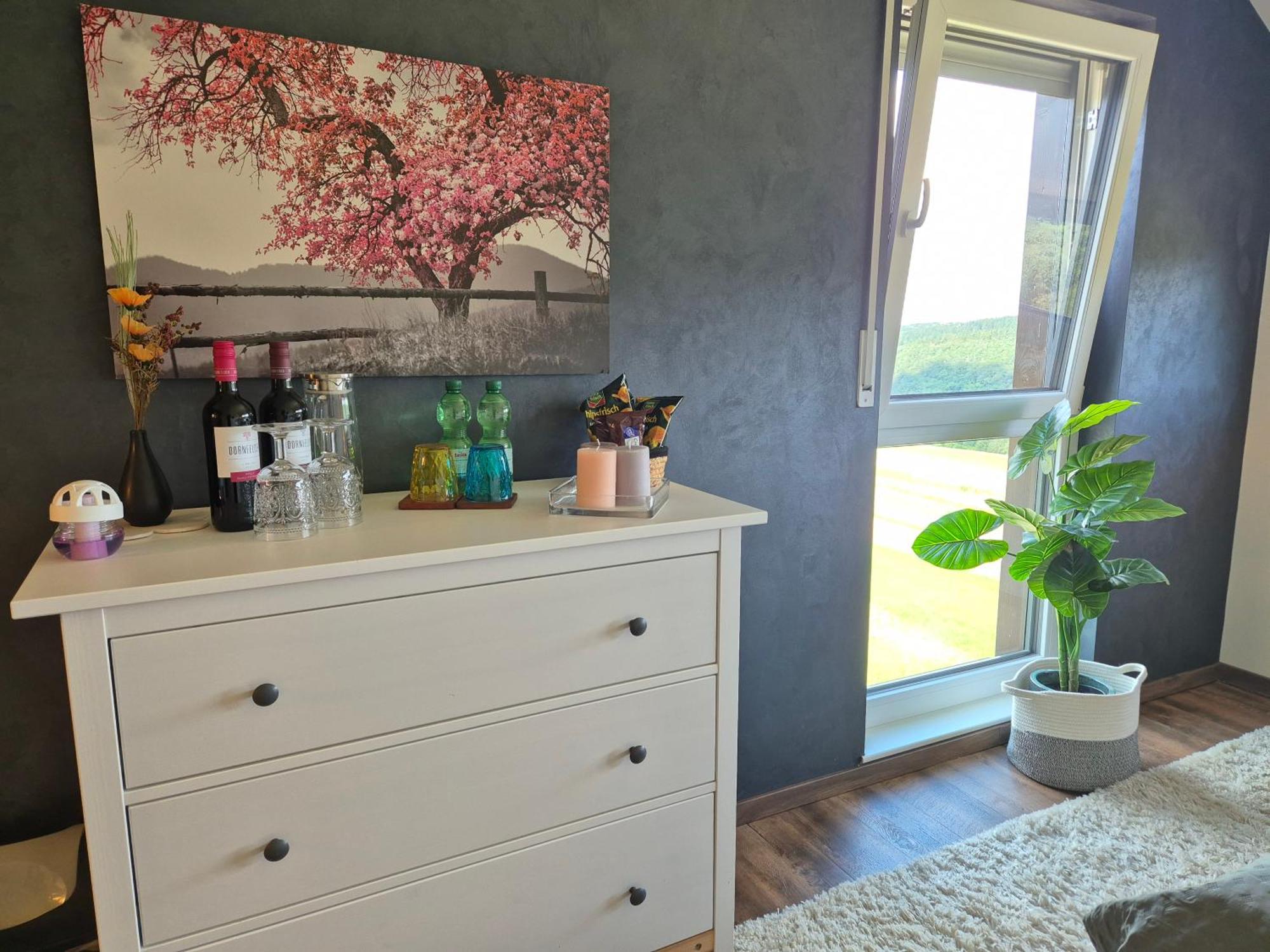 Serenity Vista Retreat Bnb Bescheid Ngoại thất bức ảnh