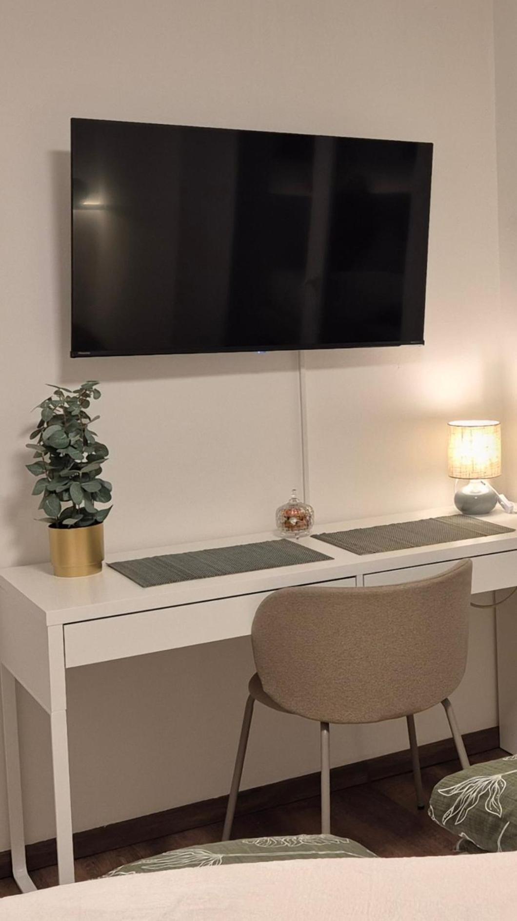 Serenity Vista Retreat Bnb Bescheid Ngoại thất bức ảnh